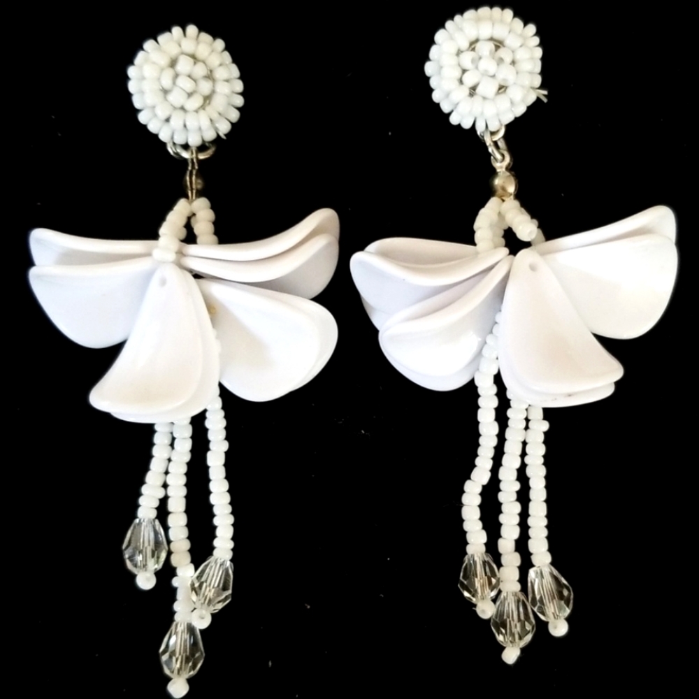 Vintage Estate Beaded Dangling Pierced Earrings - Picture 5 of 12